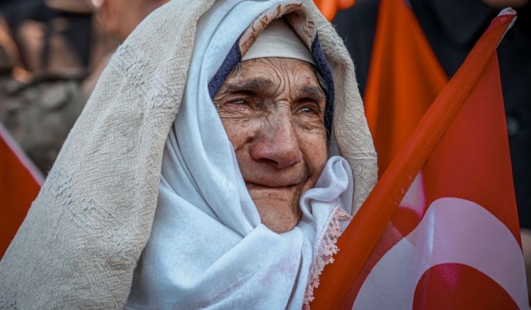 EMEKLİ MAAŞI ZAM FARKI NE ZAMAN YATACAK? SSK-Bağ-Kur Emeklisi Zam Farkı Ödeme Tarihleri 2026: Gözler 4A, 4B, 4C Emekli Ödemelerinde!